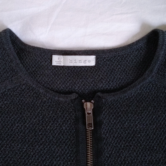 Chiffon Ruffle Knit Jacket - Picture 7 of 7